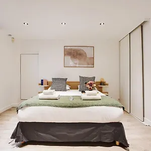 cosy-apartment-6p2br-rpublique.fr-paris.fr/