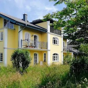https://ferienwohnung-in-seenaher-kunstlervilla-in-gstadt.com-bavaria.com