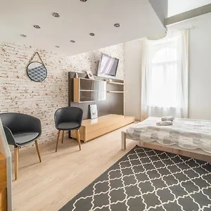 https://historic-susan-apartment.inbudapesthotels.com